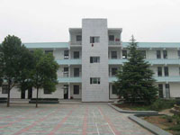 呼玛县第一中学