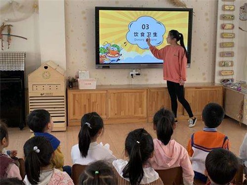 深圳市第三幼儿园招聘副班主任公告